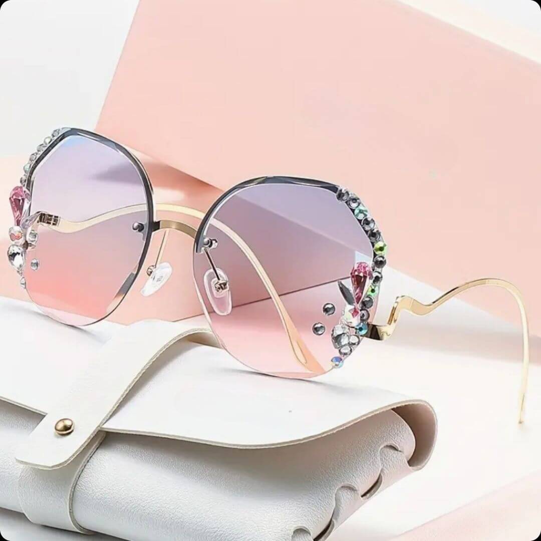 GlamVision™: El Reflejo de Tu Elegancia